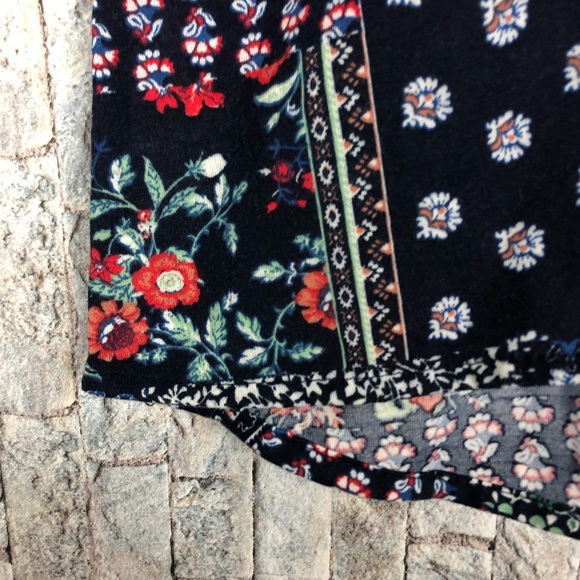 Anthropologie Eden & Olivia Navy Print Top - Picture 4 of 4